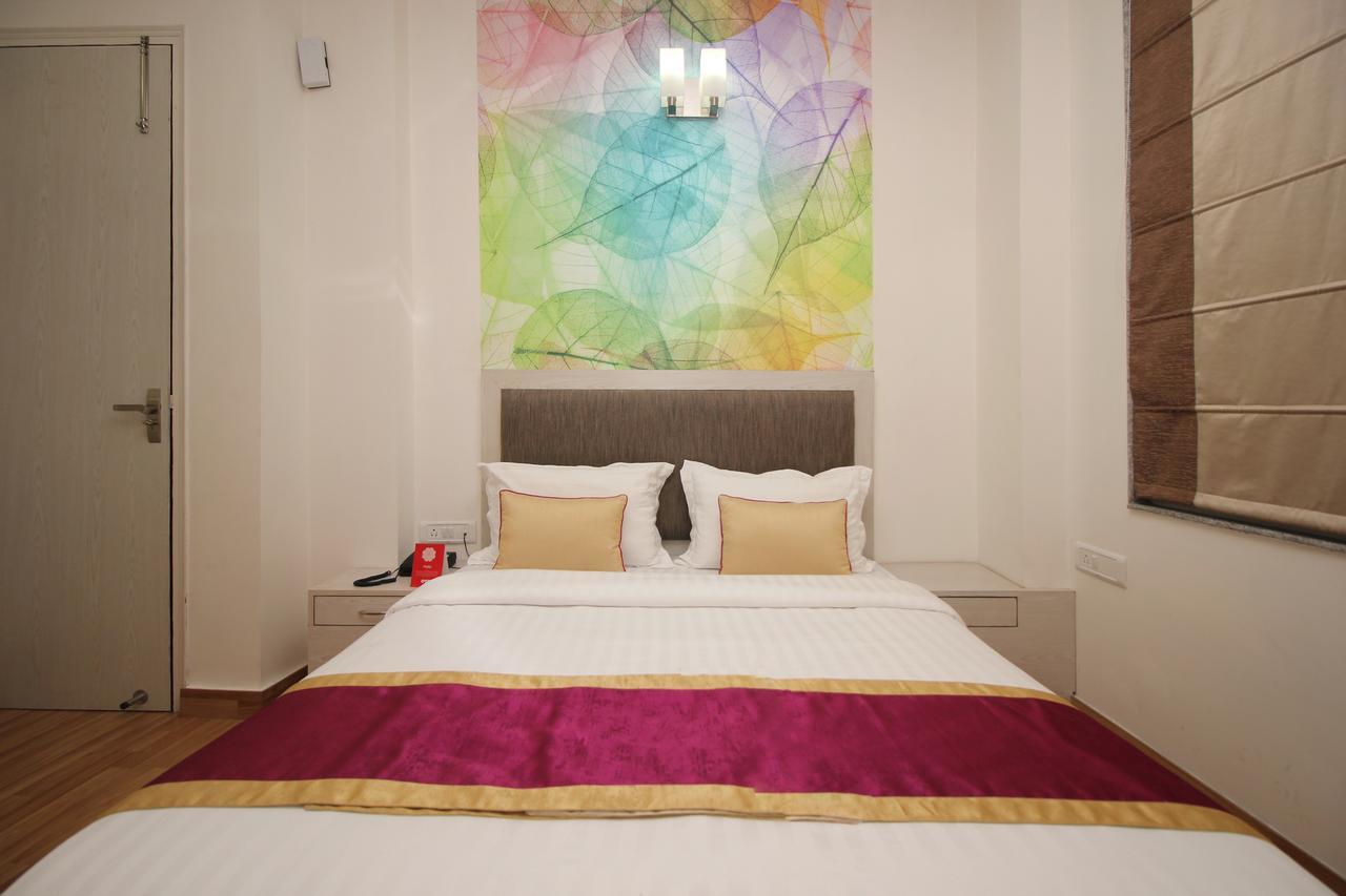 Hotel Nanak Residency นิวเดลี ภายนอก รูปภาพ